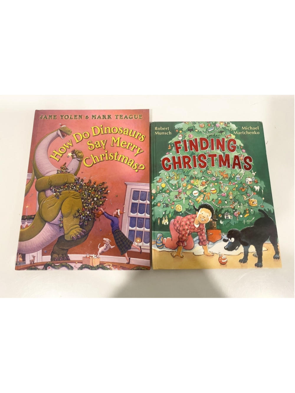 Christmas Kids Books Lot of 2 Robert Munsch How Do Dinosaurs Hardcover 2012
